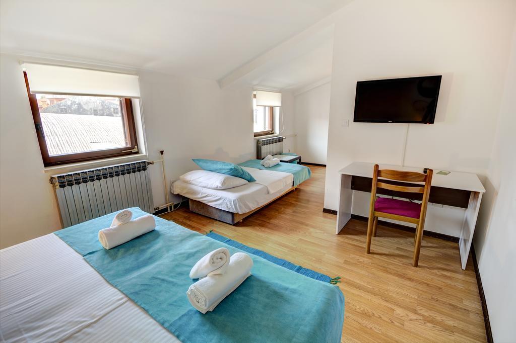 Bed & Breakfast Point 3*