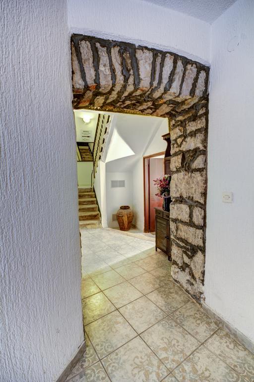 Point Bed & Breakfast Pula